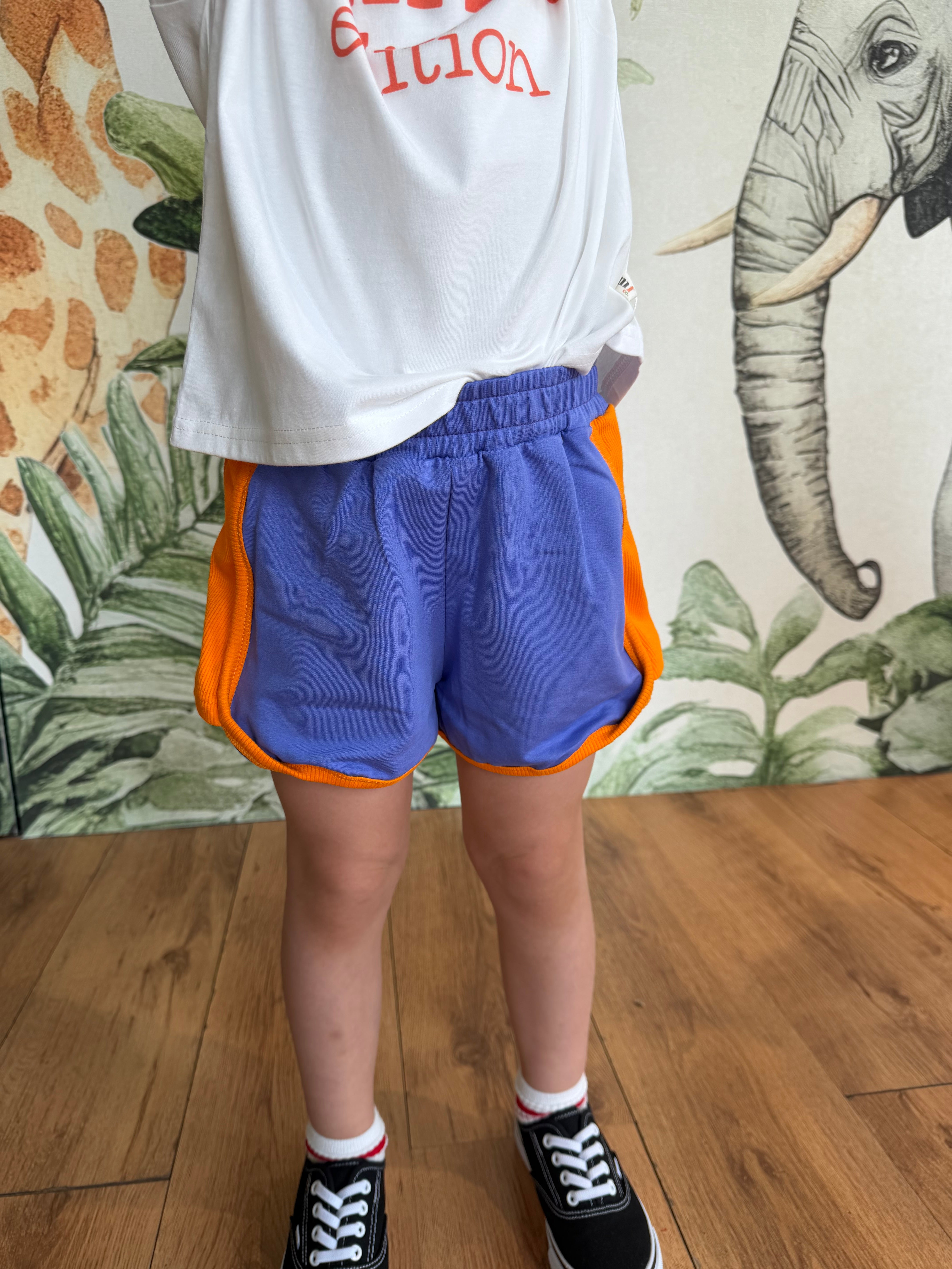 PANTALONCINO VIOLA E ARANCIONE