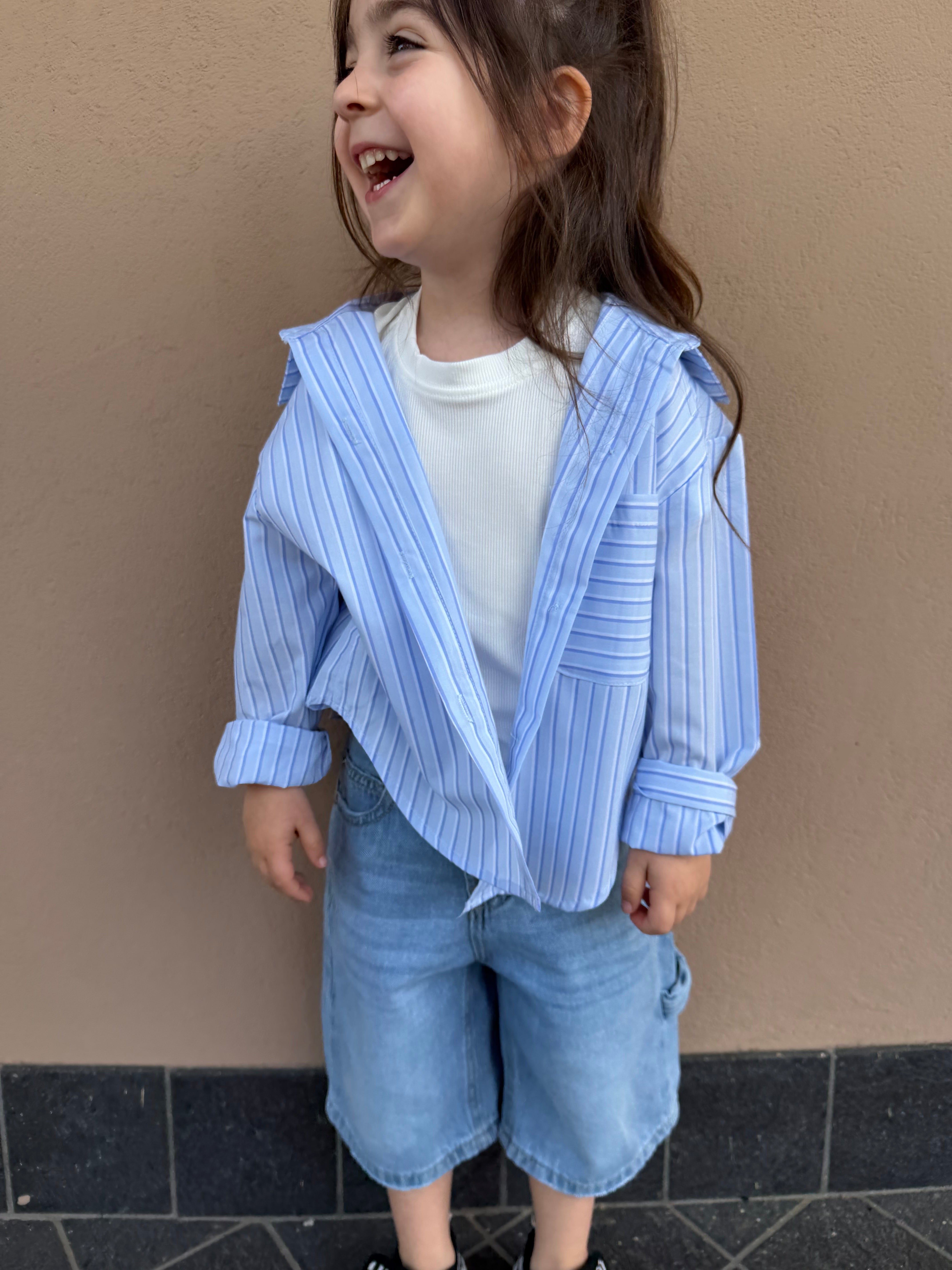 CAMICIA A RIGHE CON TASCHINO