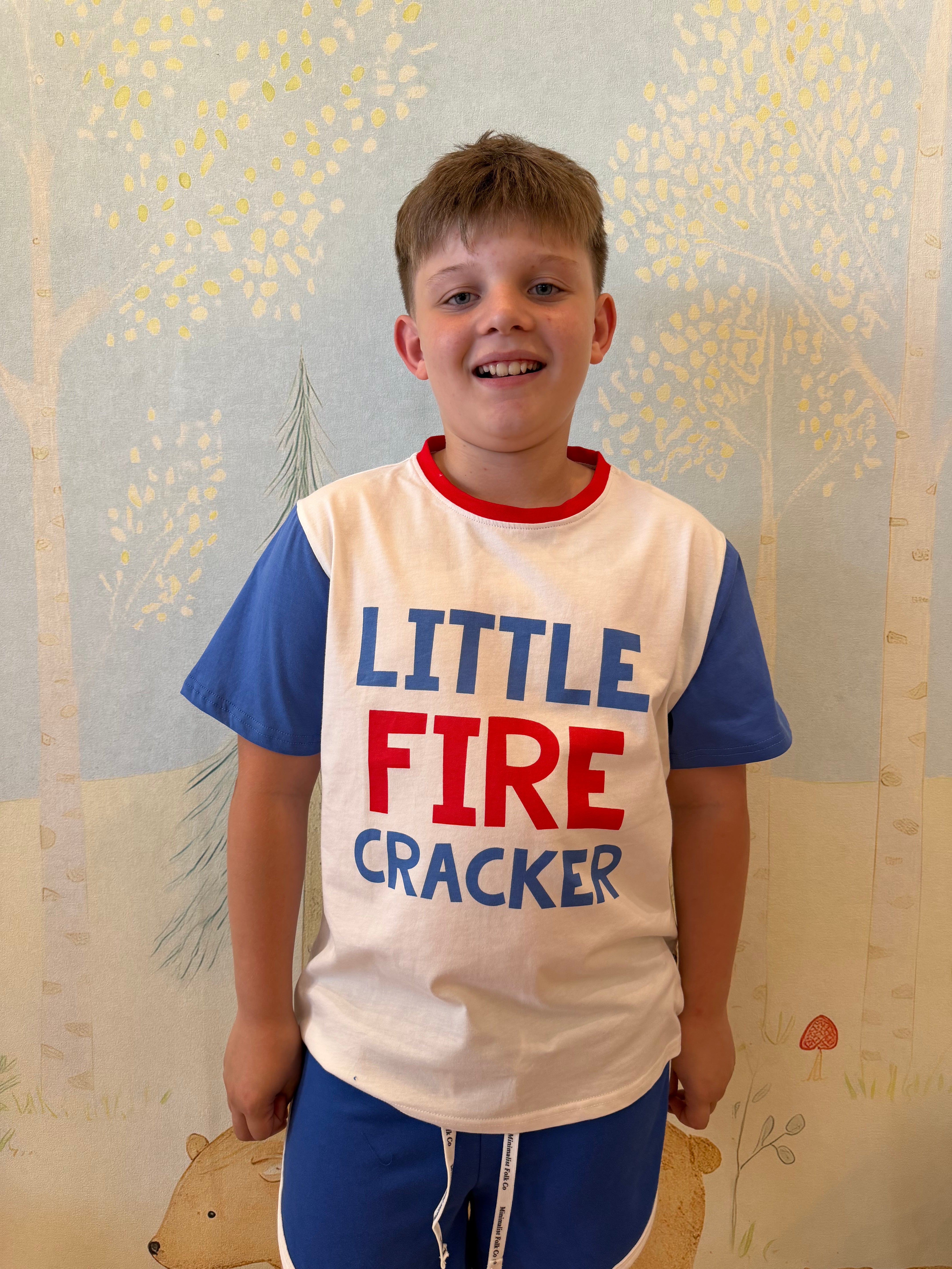 T-SHIRT LITTLE FIRE CRACKER MINIMALIST FOLK