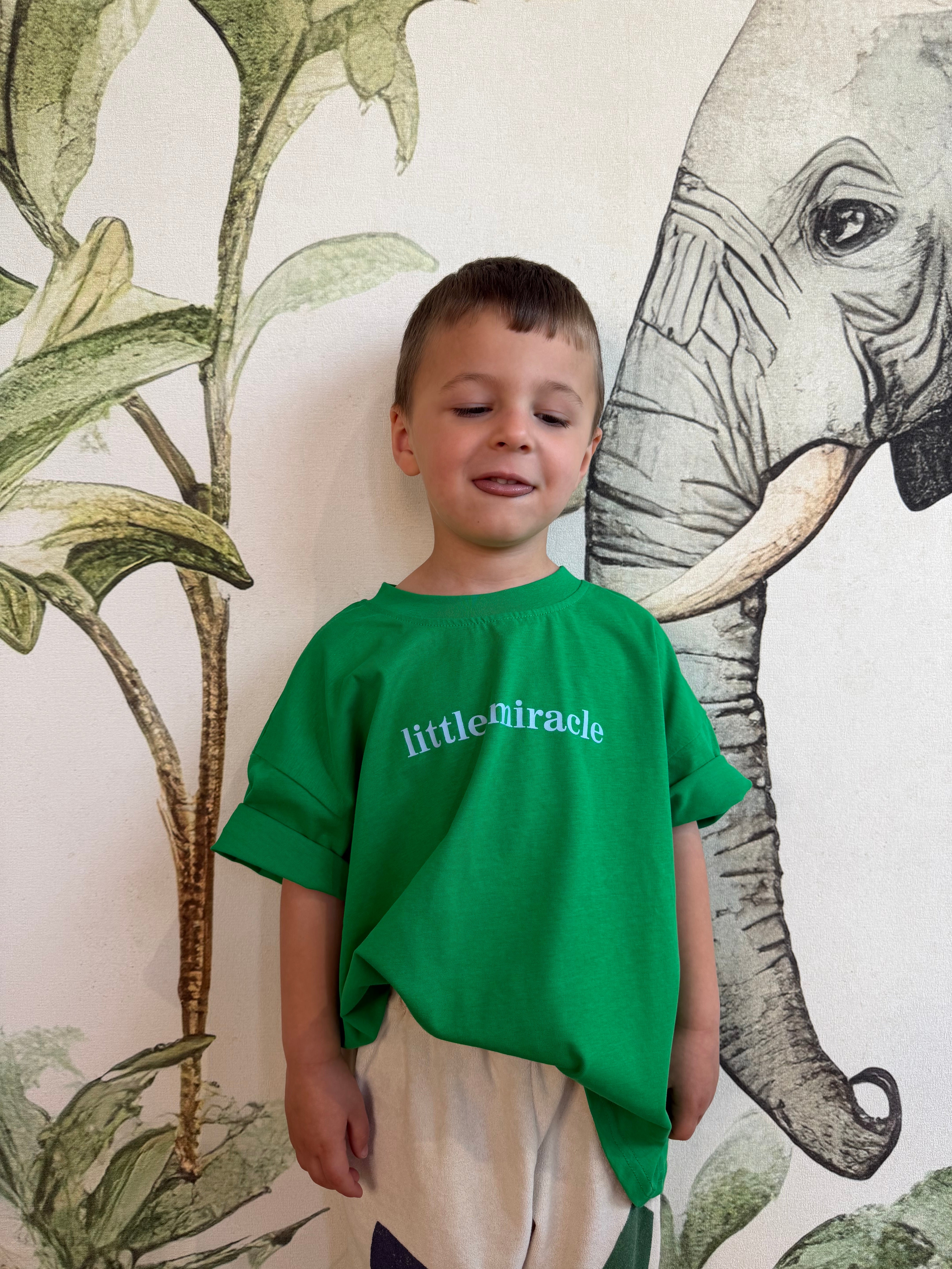 T-SHIRT VERDE
