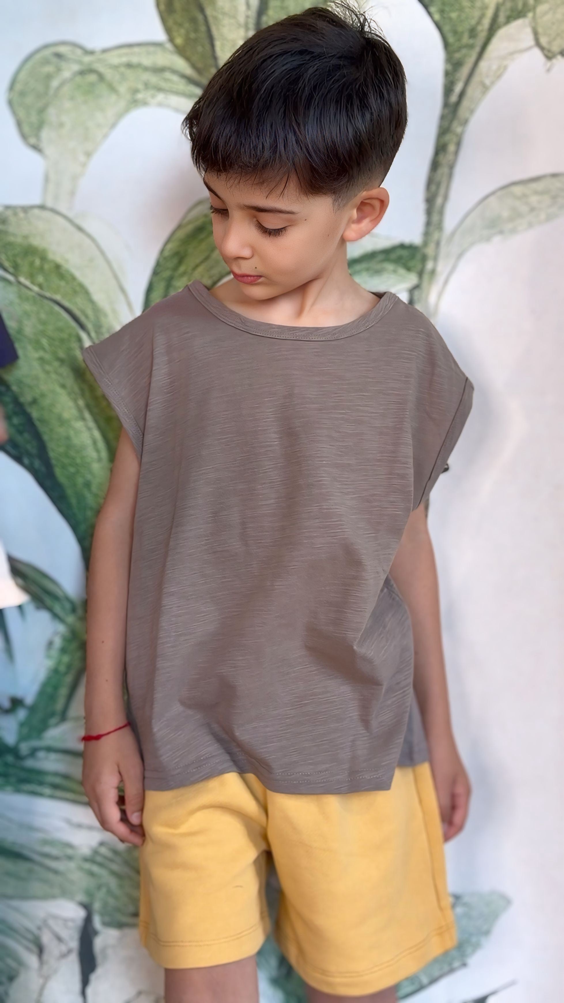 T-SHIRT SMANICATA 2 COLORI