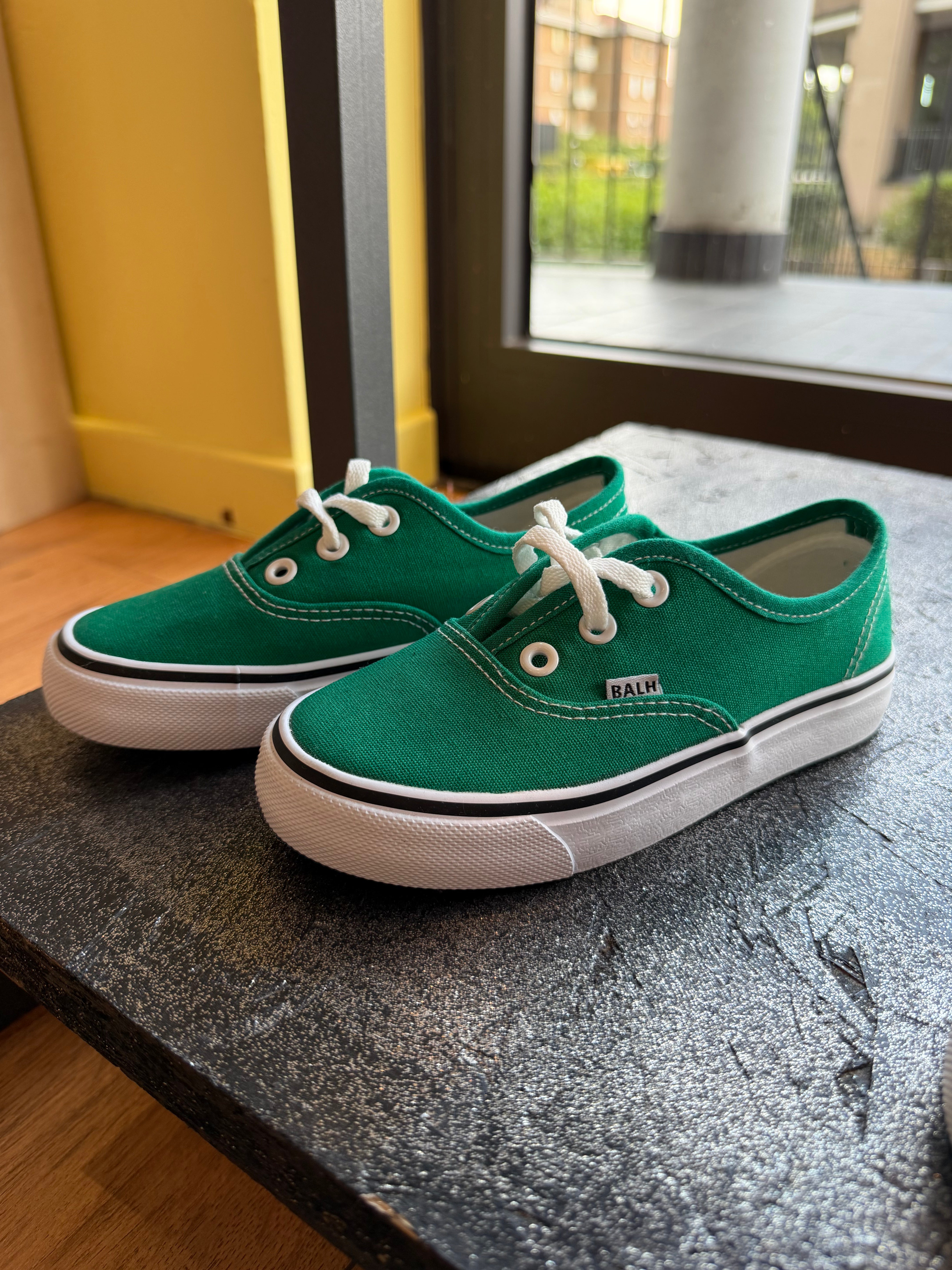 SNEAKERS CON I LACCI